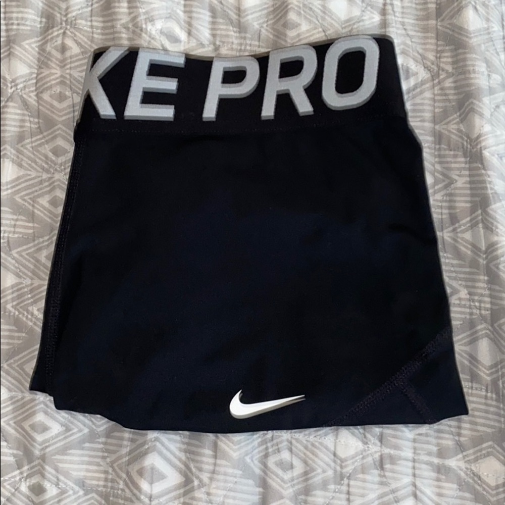 NIKE PRO SHORTS